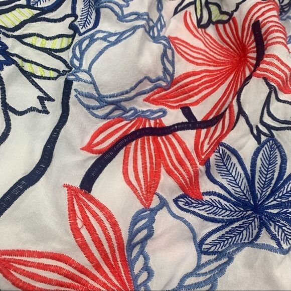 Skies Are Blue off the shoulder embroidered blouse - Picture 4 of 7